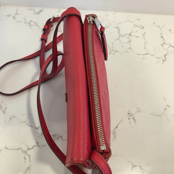 Louis Vuitton Empreinte Leather Cross Body - Picture 8 of 11